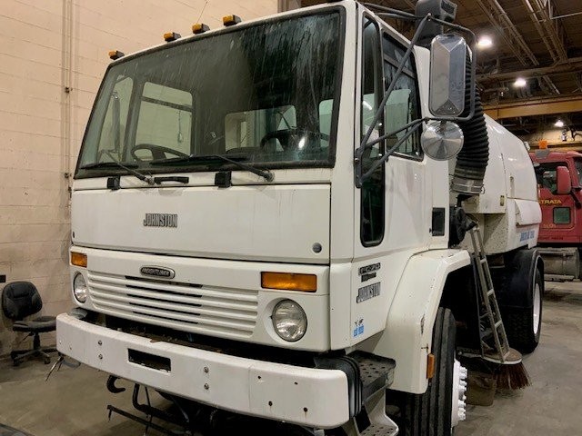  2000 Freightliner FC-70 Cabover Vacuum Broom Truck at Conquest Equipment North Dakota