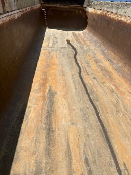  2011 Canuck End Dump at Conquest Equipment Manitoba