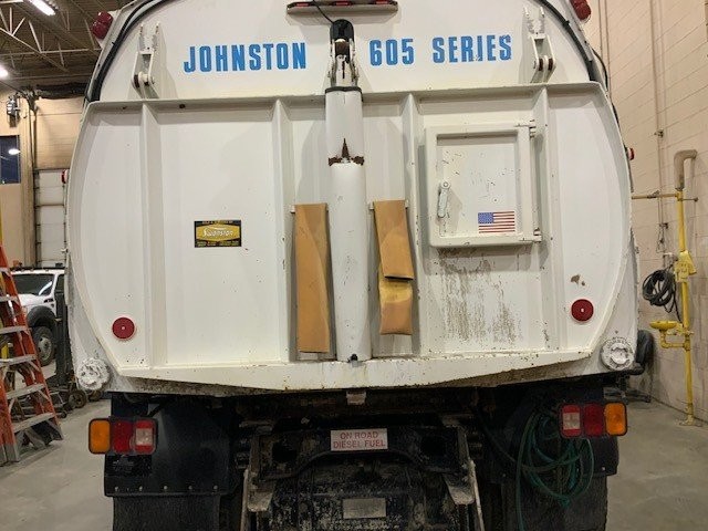  2000 Freightliner FC-70 Cabover Vacuum Broom Truck at Conquest Equipment North Dakota