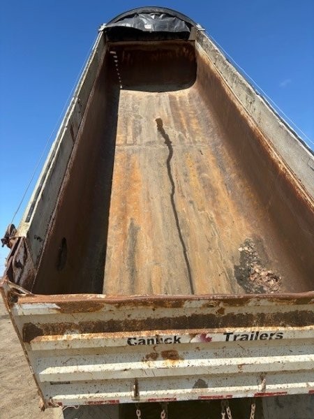  2011 Canuck End Dump at Conquest Equipment Manitoba