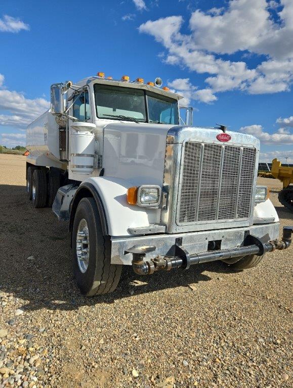  2000 Peterbilt 357 at Conquest Equipment 