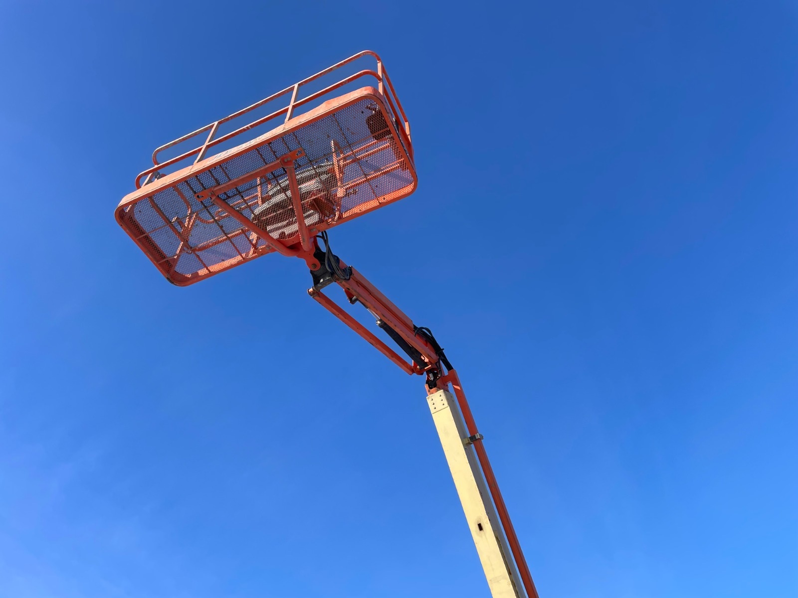  2009 JLG 600AJ at Conquest Equipment Alberta