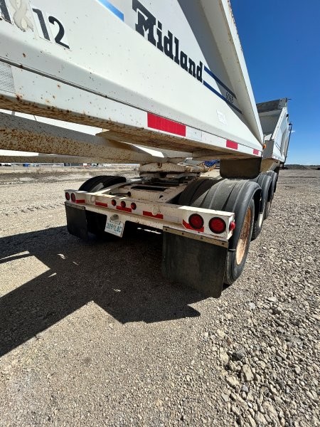  2008 Midland MC3500 and MC2000 Super Bee at Conquest Equipment Saskatchewan