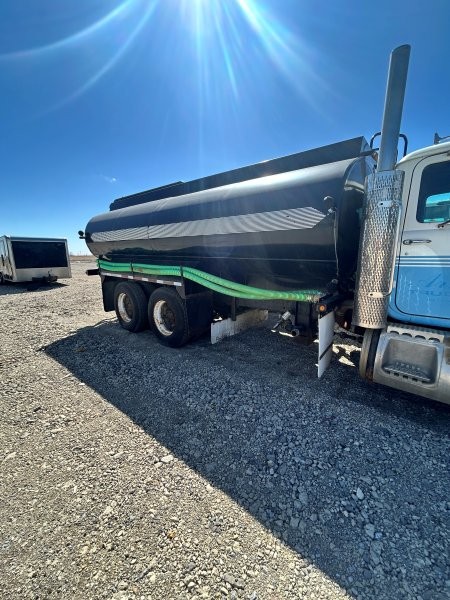  1998 Mack RD688S at Conquest Equipment 