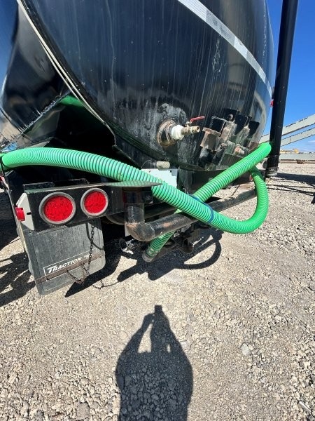  1998 Mack RD688S at Conquest Equipment 