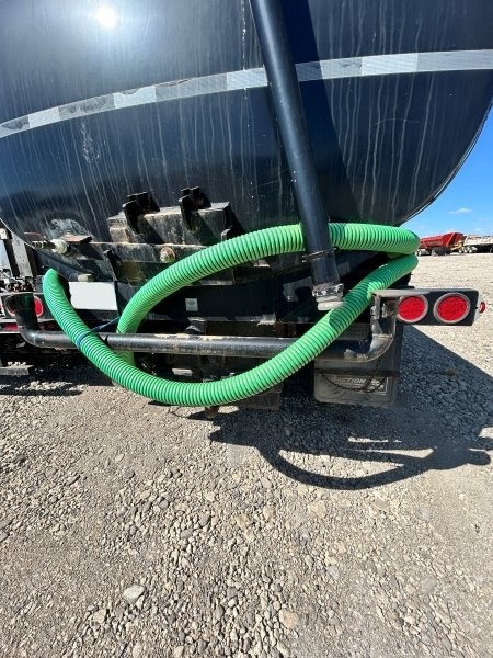  1998 Mack RD688S at Conquest Equipment 