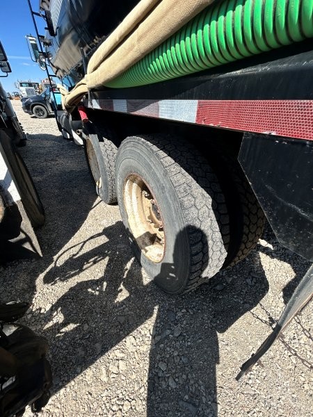  1998 Mack RD688S at Conquest Equipment 