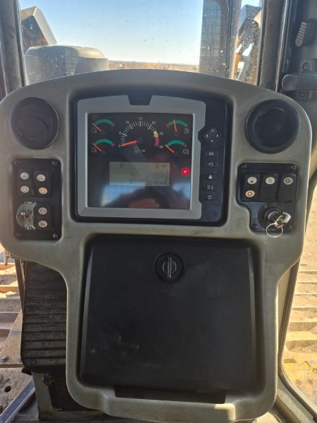  2012 CAT D6T at Conquest Equipment Saskatchewan