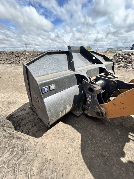  2020 CASE 821G XR at Conquest Equipment Saskatchewan