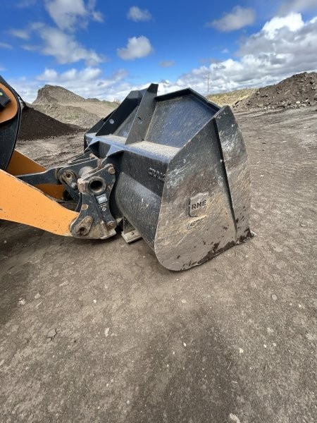  2020 CASE 821G XR at Conquest Equipment Saskatchewan