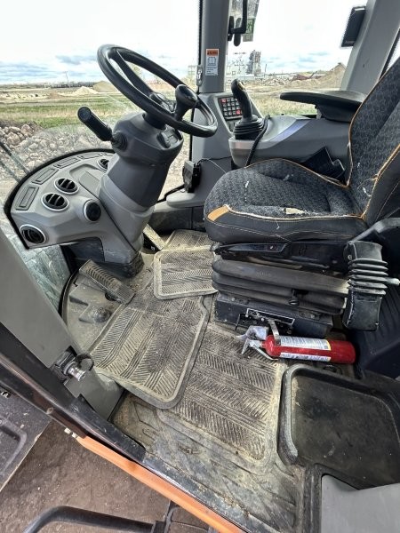  2020 CASE 821G XR at Conquest Equipment Saskatchewan