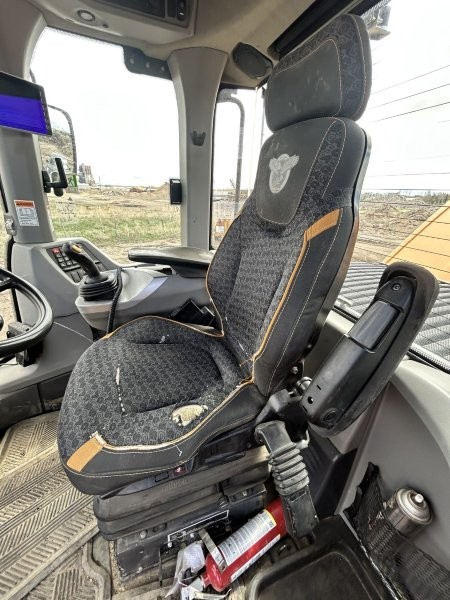  2020 CASE 821G XR at Conquest Equipment Saskatchewan