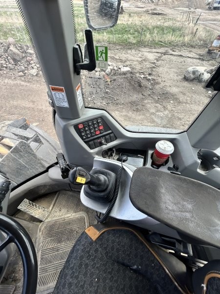  2020 CASE 821G XR at Conquest Equipment Saskatchewan