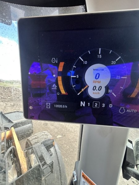  2020 CASE 821G XR at Conquest Equipment Saskatchewan