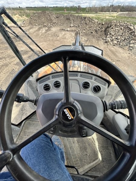  2020 CASE 821G XR at Conquest Equipment Saskatchewan