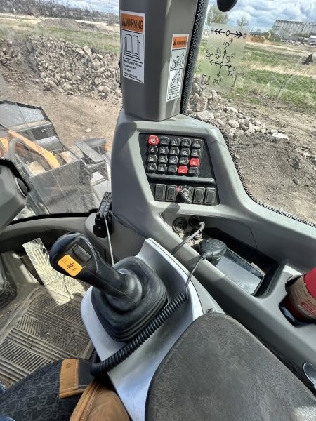  2020 CASE 821G XR at Conquest Equipment Saskatchewan