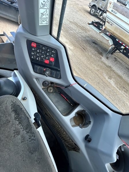  2020 CASE 921G XR at Conquest Equipment Saskatchewan