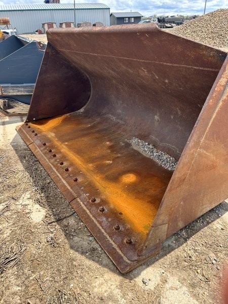  2020 CASE 921G XR at Conquest Equipment Saskatchewan