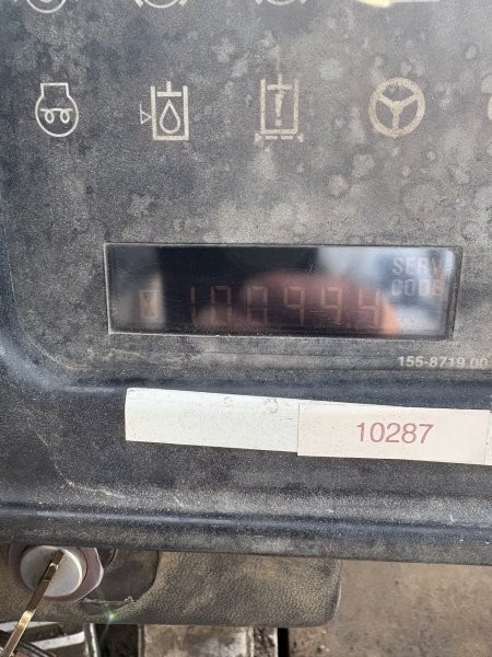  2001 CAT 950G at Conquest Equipment Manitoba
