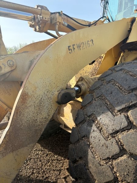  2001 CAT 950G at Conquest Equipment Manitoba