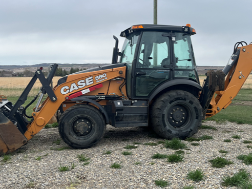  2019 CASE 580 Super N at Conquest Equipment Alberta