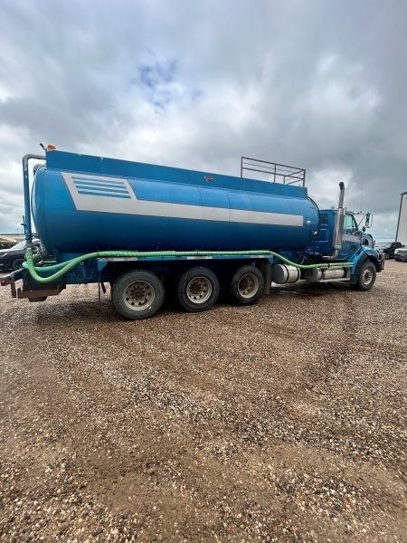  2004 Freightliner Water Truck at Conquest Equipment 