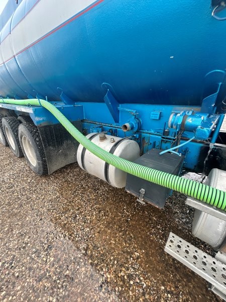  2004 Freightliner Water Truck at Conquest Equipment 