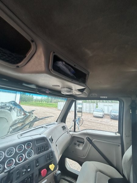  2004 Freightliner Water Truck at Conquest Equipment 