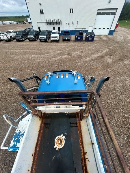  2004 Freightliner Water Truck at Conquest Equipment 
