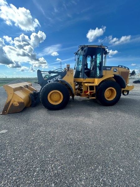 2014 DEERE 524K at Conquest Equipment Saskatchewan