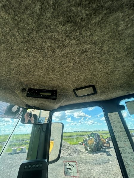  2014 DEERE 524K at Conquest Equipment Saskatchewan