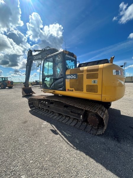  2018 DEERE 180G at Conquest Equipment Saskatchewan