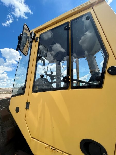  2018 DEERE 180G at Conquest Equipment Saskatchewan