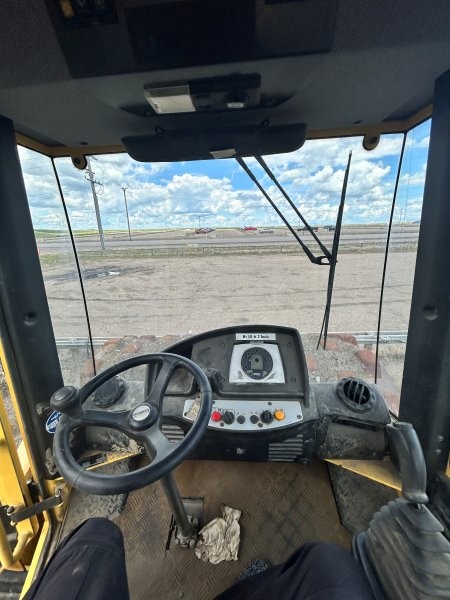  2018 DEERE 180G at Conquest Equipment Saskatchewan
