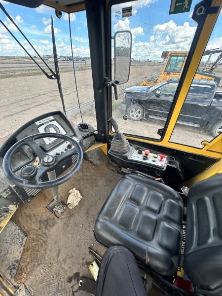  2018 DEERE 180G at Conquest Equipment Saskatchewan