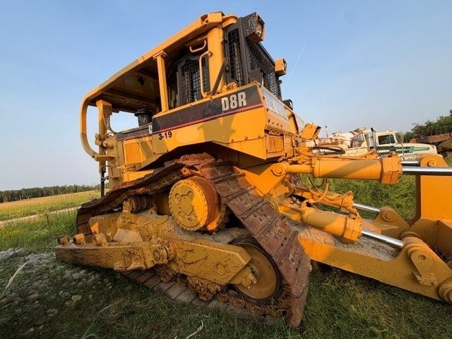  1997 CAT D8R at Conquest Equipment Manitoba