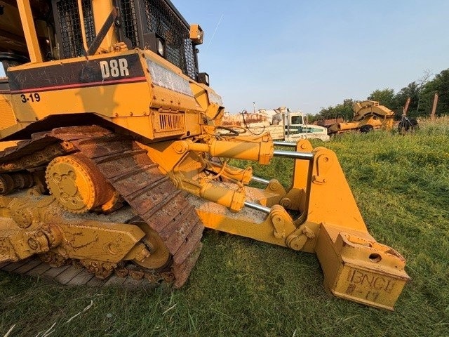  1997 CAT D8R at Conquest Equipment Manitoba