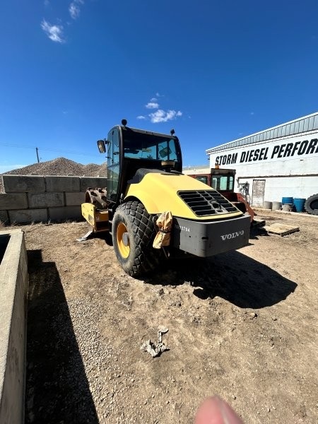  2008 VOLVO SD 100D at Conquest Equipment Saskatchewan