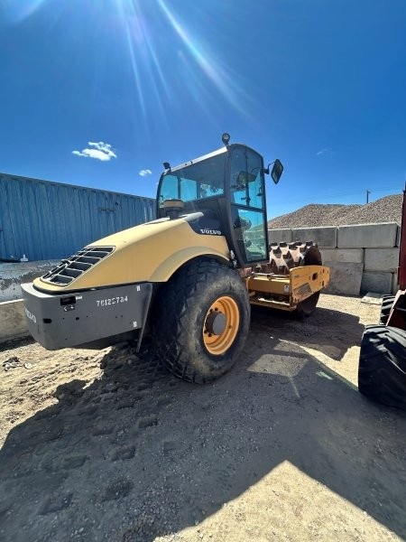  2008 VOLVO SD 100D at Conquest Equipment Saskatchewan