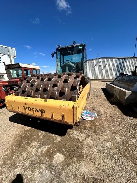  2008 VOLVO SD 100D at Conquest Equipment Saskatchewan