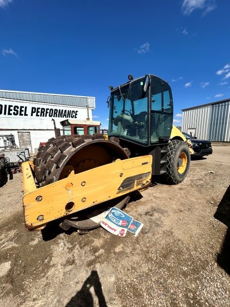  2008 VOLVO SD 100D at Conquest Equipment Saskatchewan