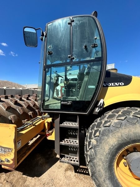  2008 VOLVO SD 100D at Conquest Equipment Saskatchewan