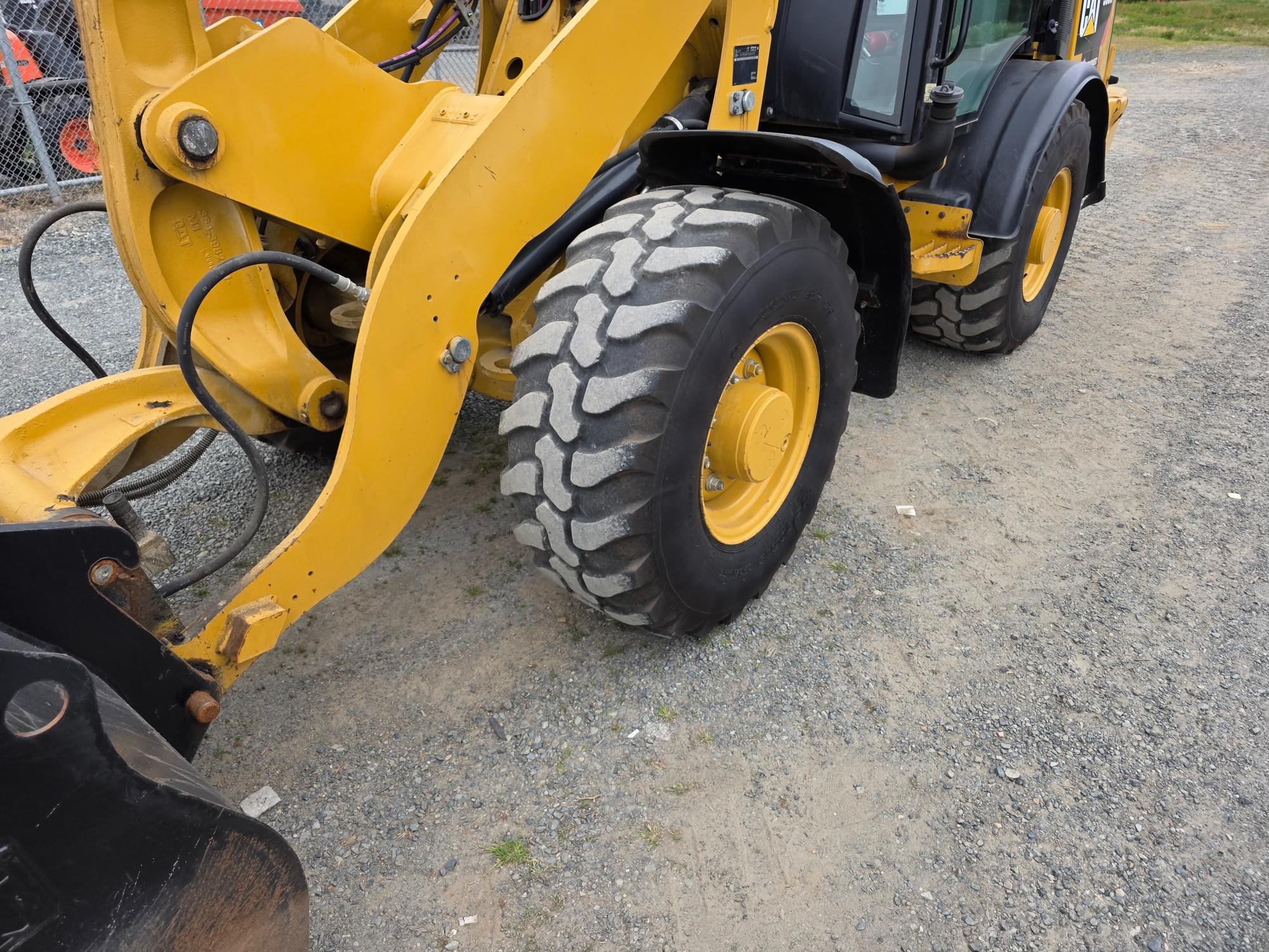  2019 CAT 906 at Conquest Equipment Saskatchewan