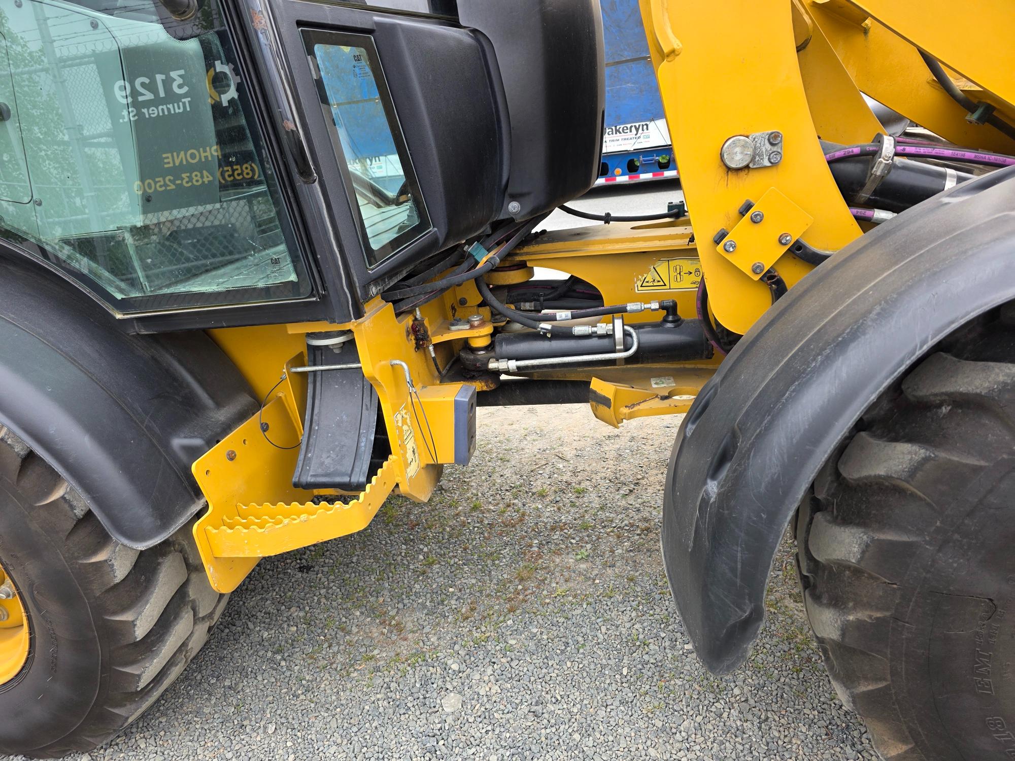  2019 CAT 906 at Conquest Equipment Saskatchewan