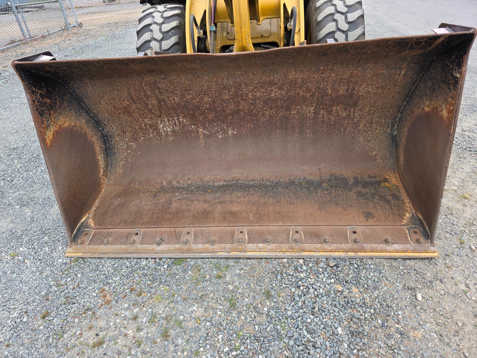  2019 CAT 906 at Conquest Equipment Saskatchewan
