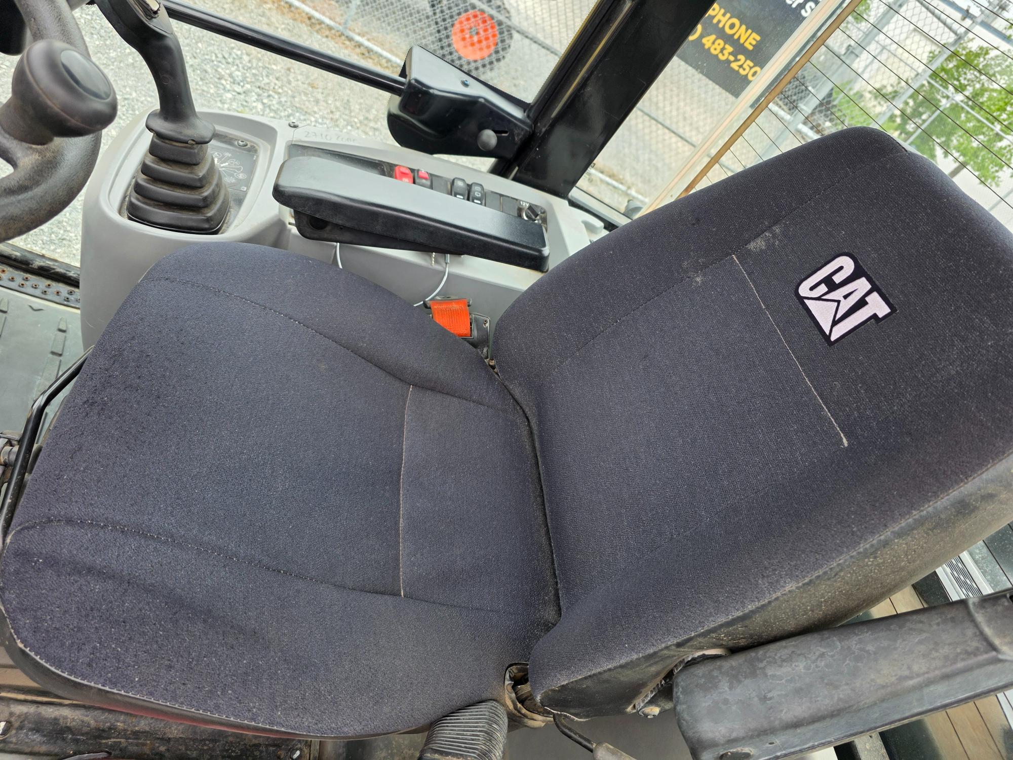  2019 CAT 906 at Conquest Equipment Saskatchewan