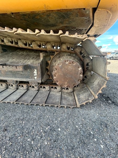 2018 DEERE 180G at Conquest Equipment Saskatchewan