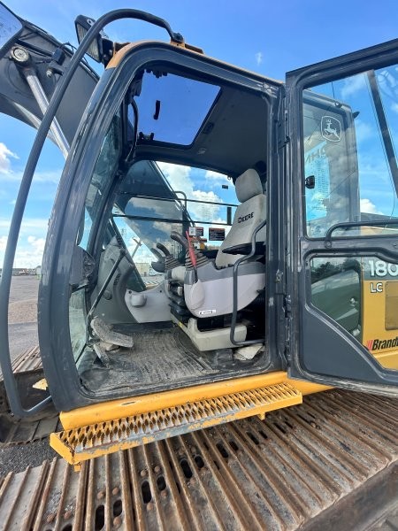  2018 DEERE 180G at Conquest Equipment Saskatchewan