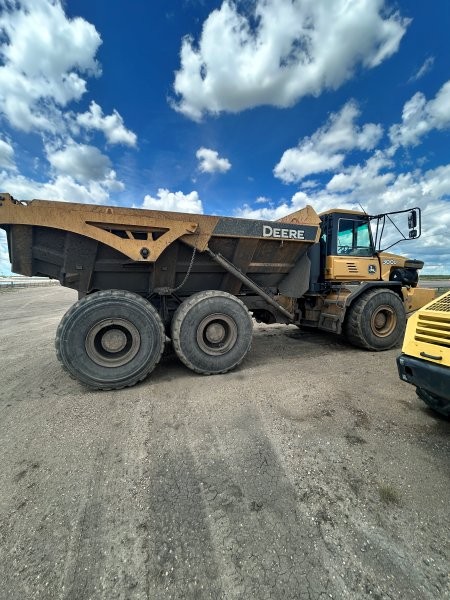  2011 DEERE 300DT at Conquest Equipment Saskatchewan