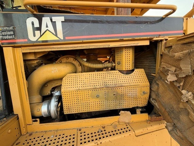  1997 CAT D8R at Conquest Equipment Manitoba